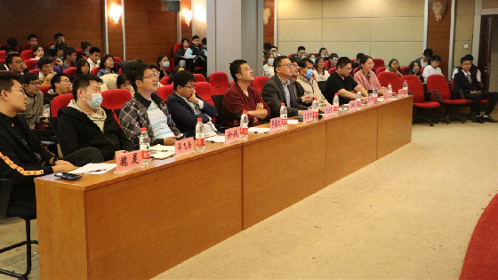 05dd6352c6b949c54130815e2adcf7be.jpg 班级1.jpg