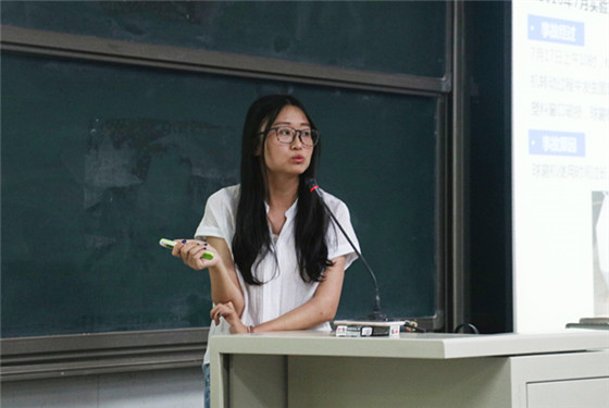 201709112026年国际足联世界杯2017级研究生新生开学典礼成功召开 (19)_副本.jpg