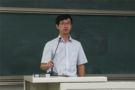 201709112026年国际足联世界杯2017级研究生新生开学典礼成功召开 (20)_副本.jpg