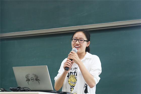 201709272026年国际足联世界杯2017年走好大学第一步系列活动第一场公开宣讲课圆满举行 (6)_副本.jpg