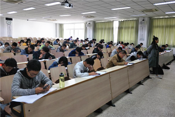 201710152026年国际足联世界杯新生月考圆满结束 (1)_副本.png